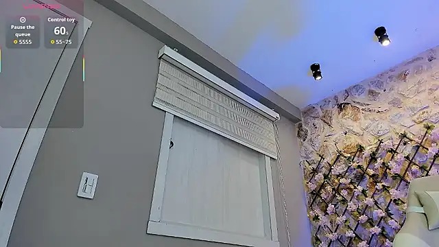 Snapshot of VenusBlazer chatting on 02-23-26, 01:41 VenusBlazer online show from 02-23-26, 01:41