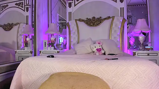 NikoYoon online show from 10-25-25, 02:56