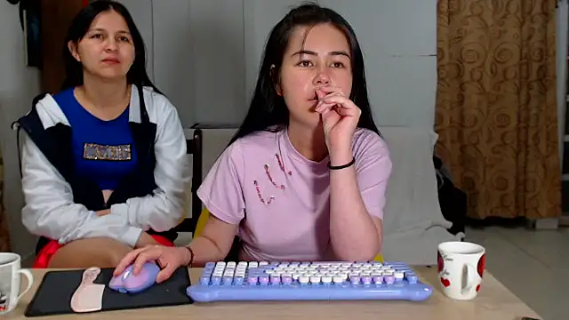 Sofii Kissx69 online show from 10-23-25, 03:06