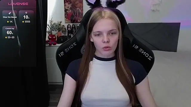 Luna Navy online show from 09-14-25, 09:30