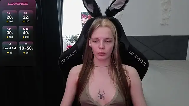 Luna Navy online show from 09-18-25, 09:55