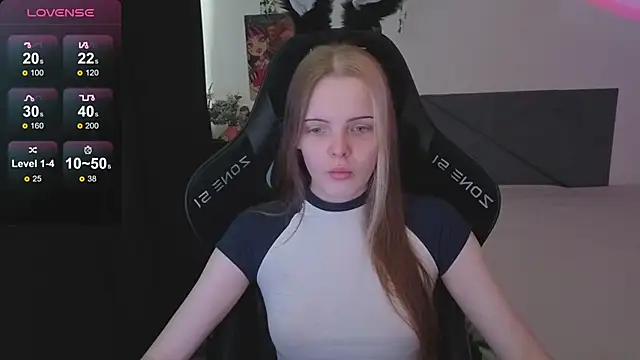 Luna Navy online show from 11-05-25, 09:09