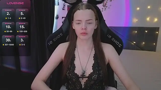 Luna Navy online show from 03-24-26, 06:07