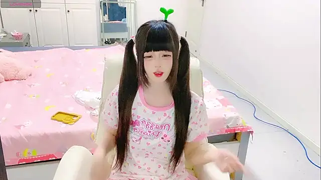 Snapshot of xinxin-966 chatting on 09-14-25, 01:10 xinxin-966 online show from 09-14-25, 01:10
