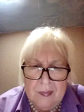 Alexia64231 online show from 11-06-25, 04:02