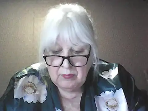 Alexia64231 online show from 04-04-26, 05:32