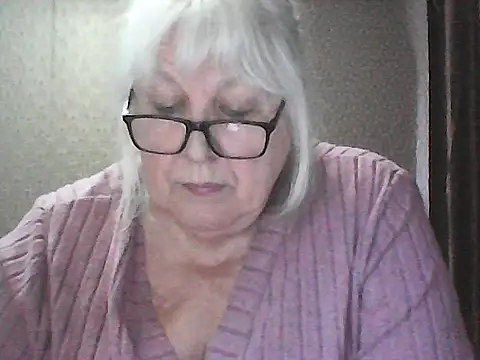 Alexia64231 online show from 04-13-26, 02:44