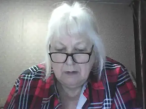 Alexia64231 online show from 04-14-26, 02:50