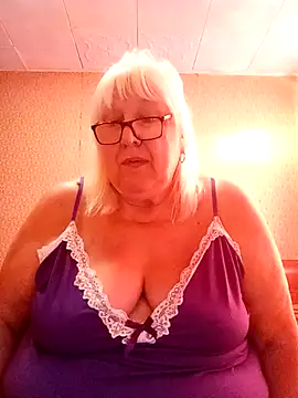 Alexia64231 online show from 07-19-26, 03:21