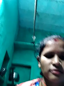 Snapshot of Sanjna_cuty chatting on 10-19-25, 02:50 Sanjna cuty online show from 10-19-25, 02:50