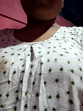 Snapshot of Bhabi-Hot0 chatting on 10-04-25, 09:07 Bhabi-Hot0 online show from 10-04-25, 09:07