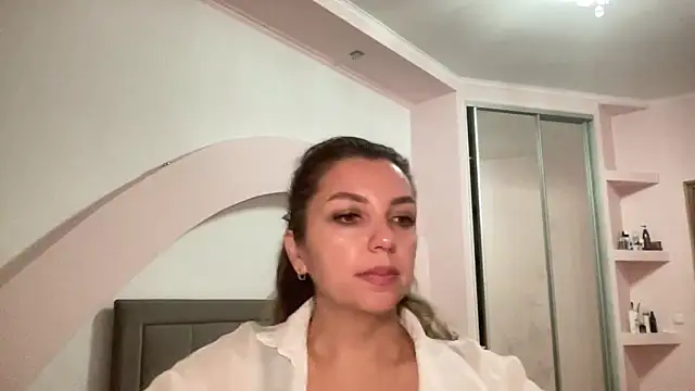 Beautysoul  online show from 10-24-25, 04:03