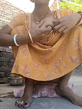 Snapshot of Its_Sia chatting on 04-10-26, 03:01 Its Sia online show from 04-10-26, 03:01