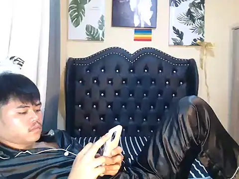 Snapshot of hot_emman chatting on 03-27-26, 10:31 hot emman online show from 03-27-26, 10:31