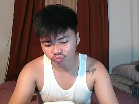 hot emman online show from 05-14-26, 12:39