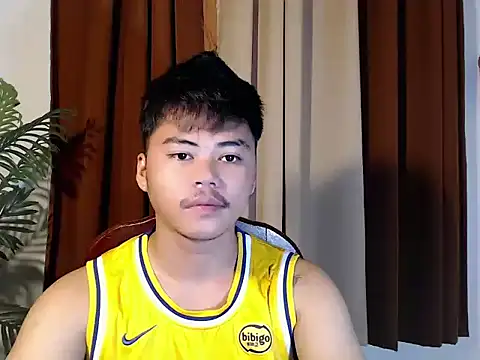 Snapshot of hot_emman chatting on 05-30-26, 04:09 hot emman online show from 05-30-26, 04:09