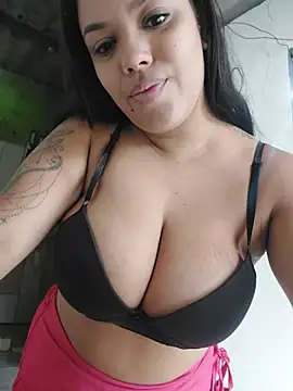 biancaalvess online show from 07-05-26, 04:14
