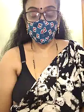 sweet-lotus online show from 12-19-25, 03:35