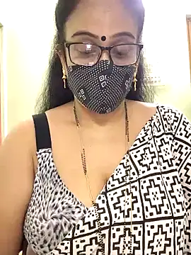 sweet-lotus online show from 12-22-25, 03:25