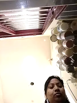 Snapshot of Cute-Janvi20 chatting on 02-22-26, 06:46 Cute-Janvi20 online show from 02-22-26, 06:46