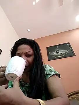 Snapshot of Cute-Janvi20 chatting on 02-23-26, 06:55 Cute-Janvi20 online show from 02-23-26, 06:55