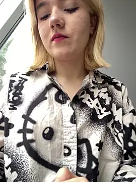 Cherry   Blossom online show from 09-22-25, 10:28