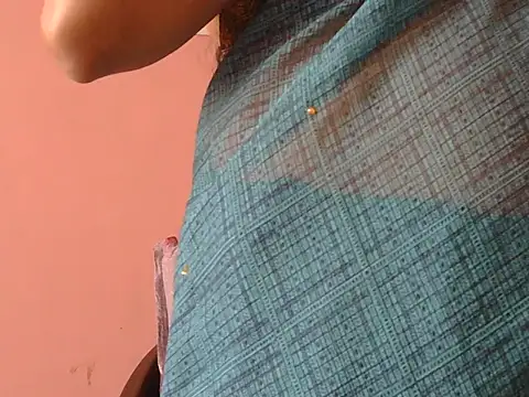 Snapshot of itsabika chatting on 03-07-26, 04:53 itsabika online show from 03-07-26, 04:53