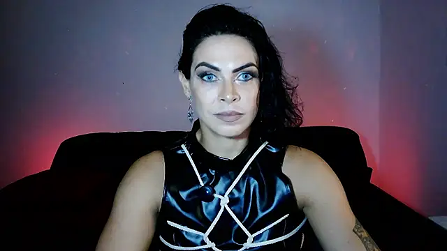 Snapshot of Veronnaink chatting on 05-07-26, 04:23 Veronnaink online show from 05-07-26, 04:23