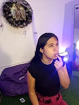 Snapshot of VioletaBliss1 chatting on 10-08-25, 12:03 VioletaBliss1 online show from 10-08-25, 12:03