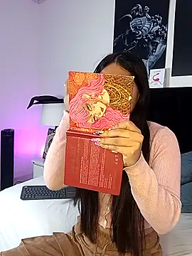 Snapshot of VioletaBliss1 chatting on 10-15-25, 12:05 VioletaBliss1 online show from 10-15-25, 12:05