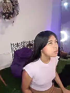 Snapshot of VioletaBliss1 chatting on 10-24-25, 11:50 VioletaBliss1 online show from 10-24-25, 11:50