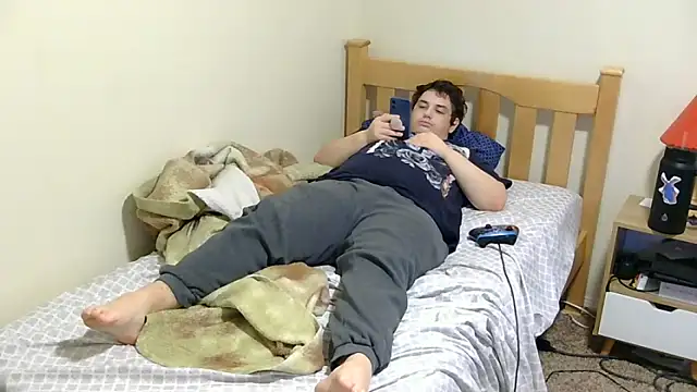 Snapshot of Breyyyyyyyy chatting on 11-03-25, 10:42 Breyyyyyyyy online show from 11-03-25, 10:42