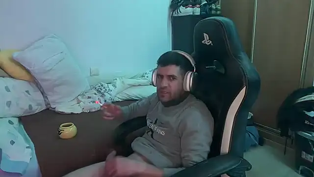 XxpartacXX19cm online show from 03-10-26, 02:16