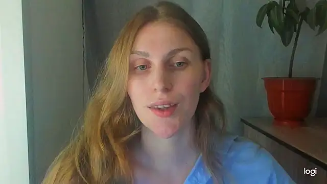 Snapshot of JuliaMuuun chatting on 05-31-26, 07:59 JuliaMuuun online show from 05-31-26, 07:59