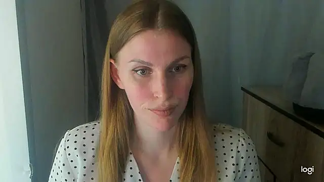 Snapshot of JuliaMuuun chatting on 06-07-26, 08:01 JuliaMuuun online show from 06-07-26, 08:01