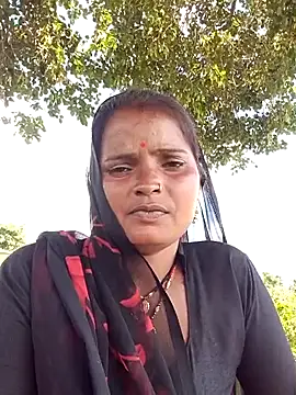 Neelamt12 online show from 10-04-25, 08:23