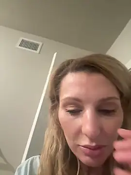 BaddieBossXX2 online show from 04-01-26, 08:15