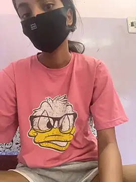 Snapshot of Sandhya_77 chatting on 09-10-25, 05:18 Sandhya 77 online show from 09-10-25, 05:18