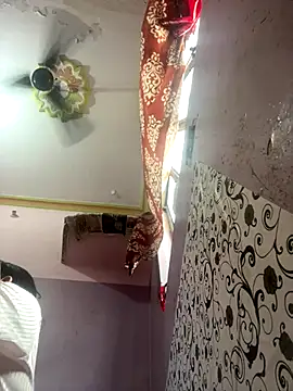 Snapshot of Sandhya_77 chatting on 09-12-25, 05:18 Sandhya 77 online show from 09-12-25, 05:18