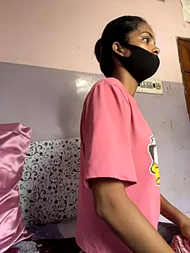 Snapshot of Sandhya_77 chatting on 09-20-25, 05:41 Sandhya 77 online show from 09-20-25, 05:41