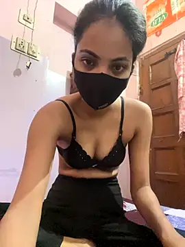 Snapshot of Sandhya_77 chatting on 09-23-25, 05:32 Sandhya 77 online show from 09-23-25, 05:32