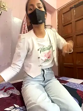 Snapshot of Sandhya_77 chatting on 09-24-25, 05:44 Sandhya 77 online show from 09-24-25, 05:44