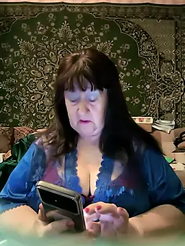 Snapshot of CrystalLime6411 chatting on 04-18-26, 03:16 CrystalLime6411 online show from 04-18-26, 03:16
