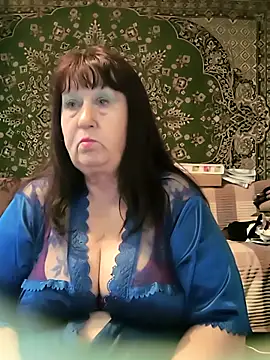 Snapshot of CrystalLime6411 chatting on 04-19-26, 11:53 CrystalLime6411 online show from 04-19-26, 11:53
