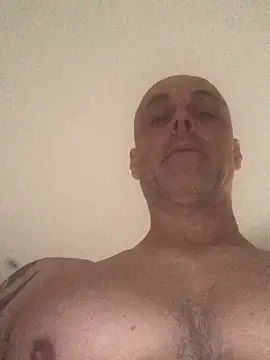 Snapshot of Andremann69 chatting on 02-18-26, 11:06 Andremann69 online show from 02-18-26, 11:06