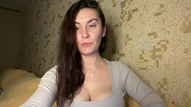 KatalinaQE online show from 12-02-25, 05:19