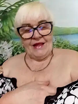 VioletSweet5566 online show from 05-05-26, 12:57