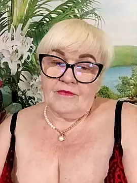VioletSweet5566 online show from 05-20-26, 12:00