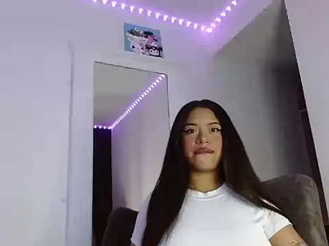 reina reina online show from 09-25-25, 10:57