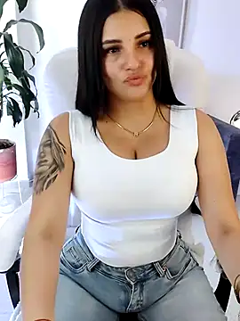 Julieta92  online show from 02-04-26, 05:41